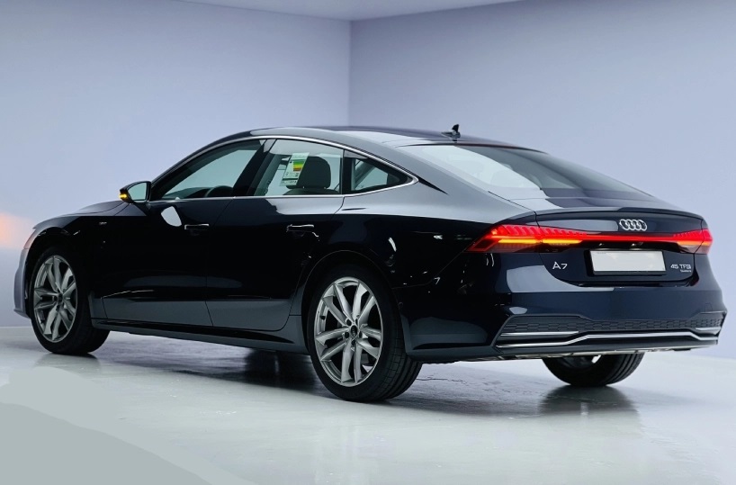 Audi A7 2024